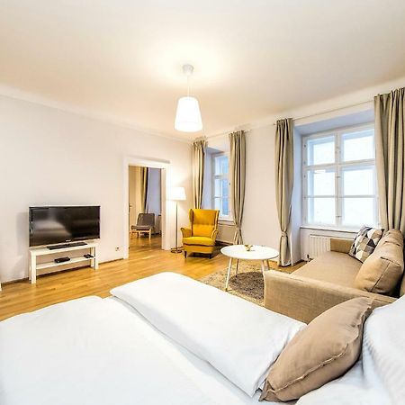 Beautiful City Apartment At Famous Ballgasse Vienna Exterior photo